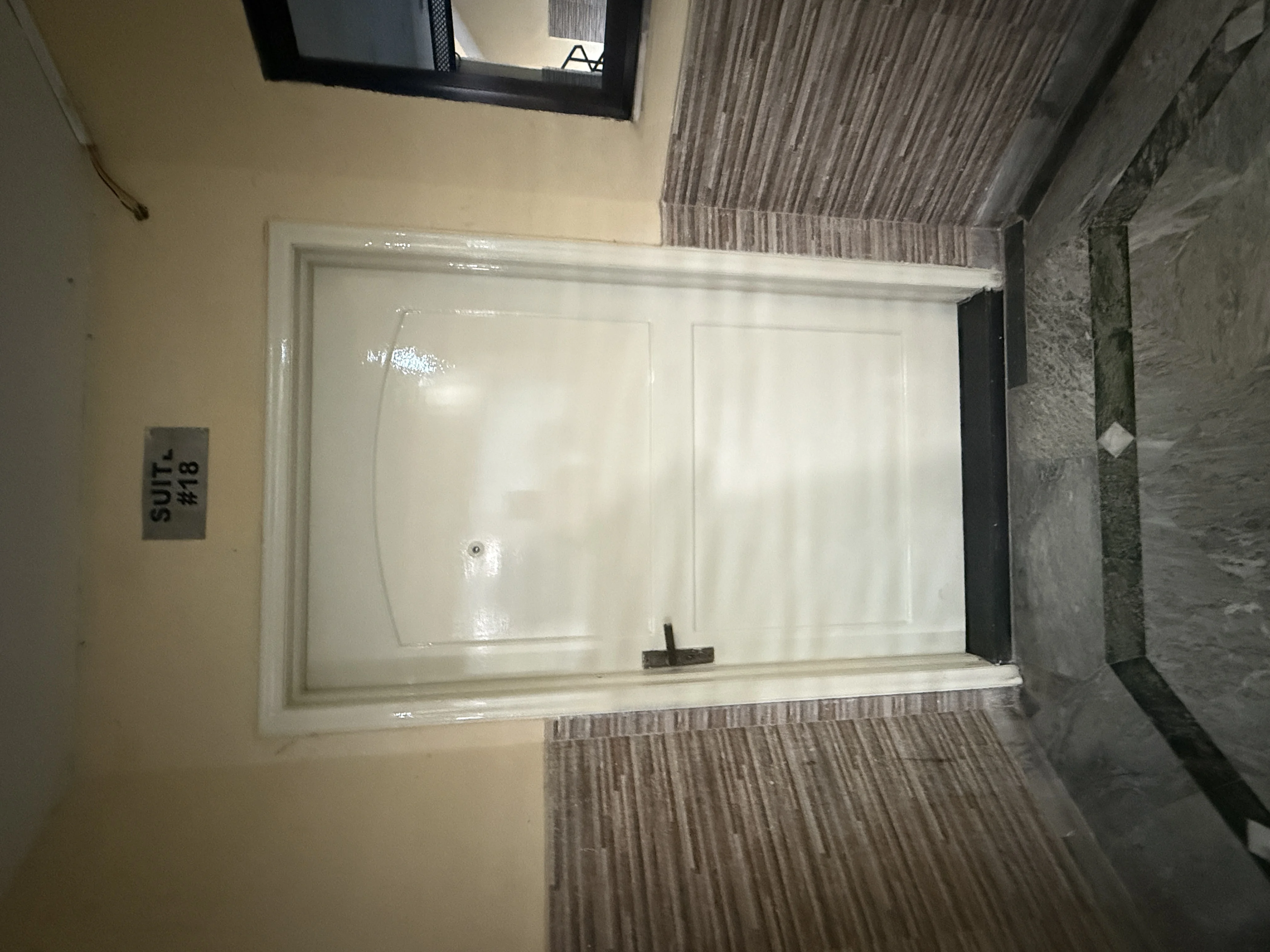 Suite 18 – Ashrafi Towers